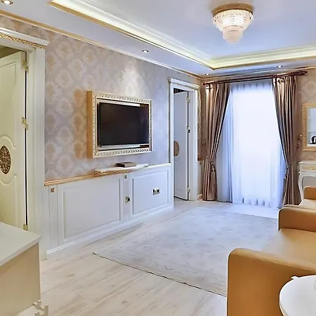 Emirhan Palace Hotel *