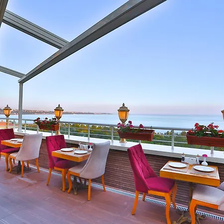فندق Emirhan Palace *