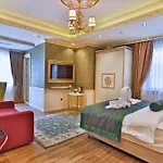 Hotel Emirhan Palace *