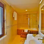 Hotel Emirhan Palace *
