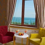 Hotel Emirhan Palace